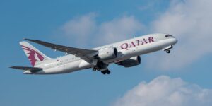Qatar_Airways_Boeing_787-8_Dreamliner_Airplane_Sky Qatar Airways Boeing 787 8 Dreamliner Airplane Sky
